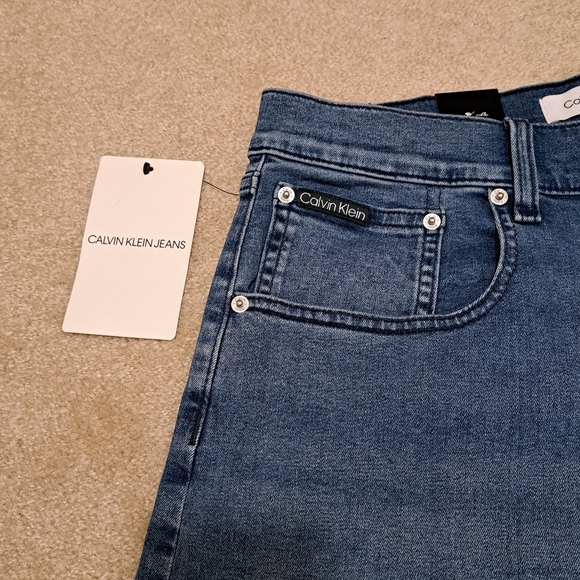 New! Calvin Klein Denim Shorts Women's Size 32 Blue High Rise Stretch Casual - Picture 2 of 10